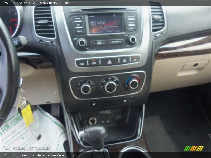 Dark Cherry / Beige 2014 Kia Sorento LX