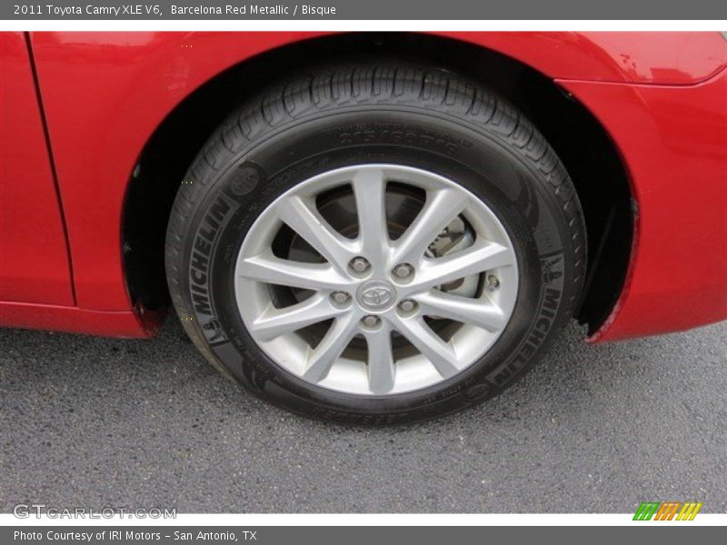 Barcelona Red Metallic / Bisque 2011 Toyota Camry XLE V6