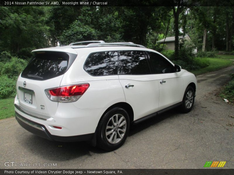 Moonlight White / Charcoal 2014 Nissan Pathfinder SV AWD