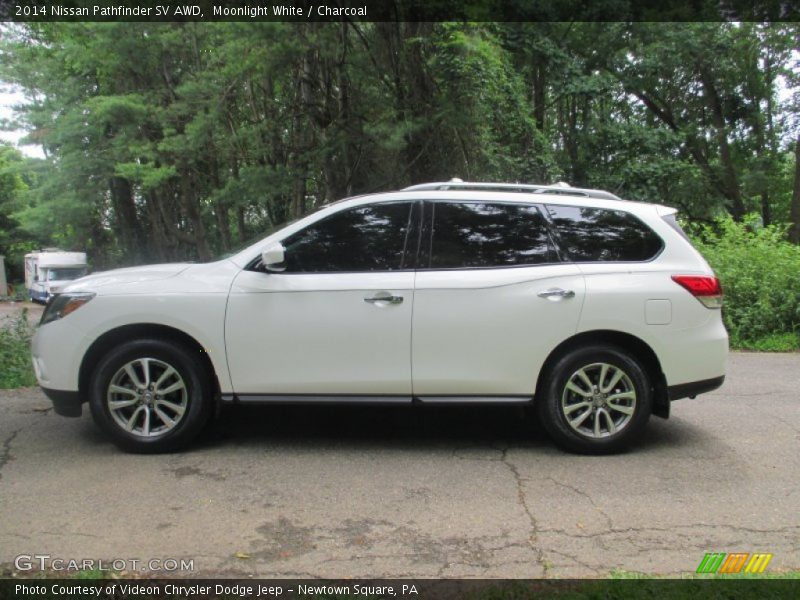 Moonlight White / Charcoal 2014 Nissan Pathfinder SV AWD