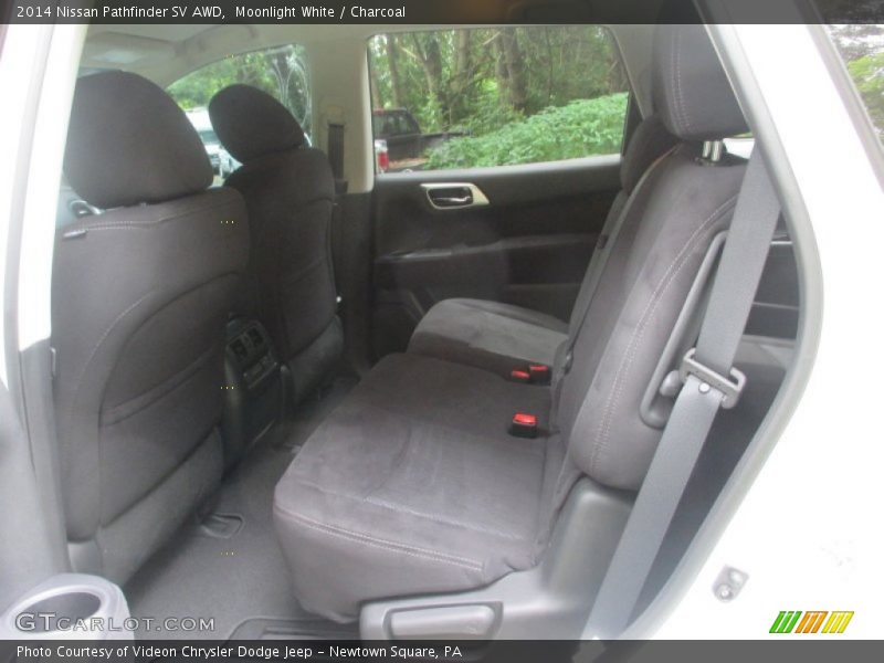 Moonlight White / Charcoal 2014 Nissan Pathfinder SV AWD