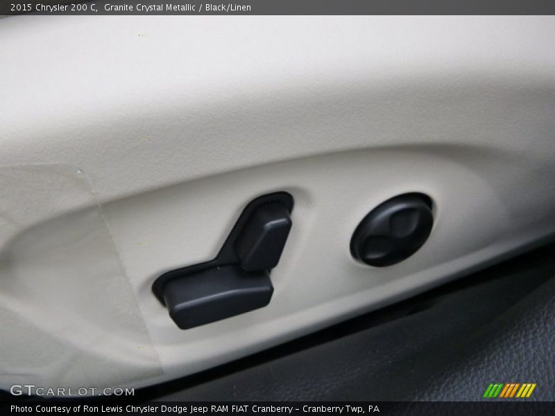 Granite Crystal Metallic / Black/Linen 2015 Chrysler 200 C