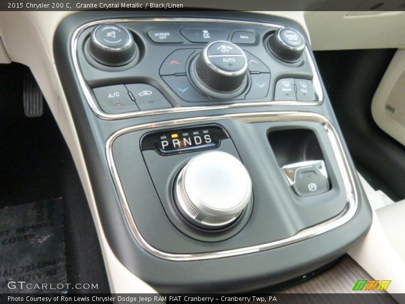 Granite Crystal Metallic / Black/Linen 2015 Chrysler 200 C