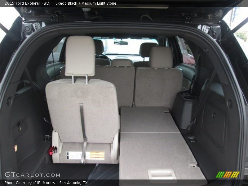 Tuxedo Black / Medium Light Stone 2015 Ford Explorer FWD
