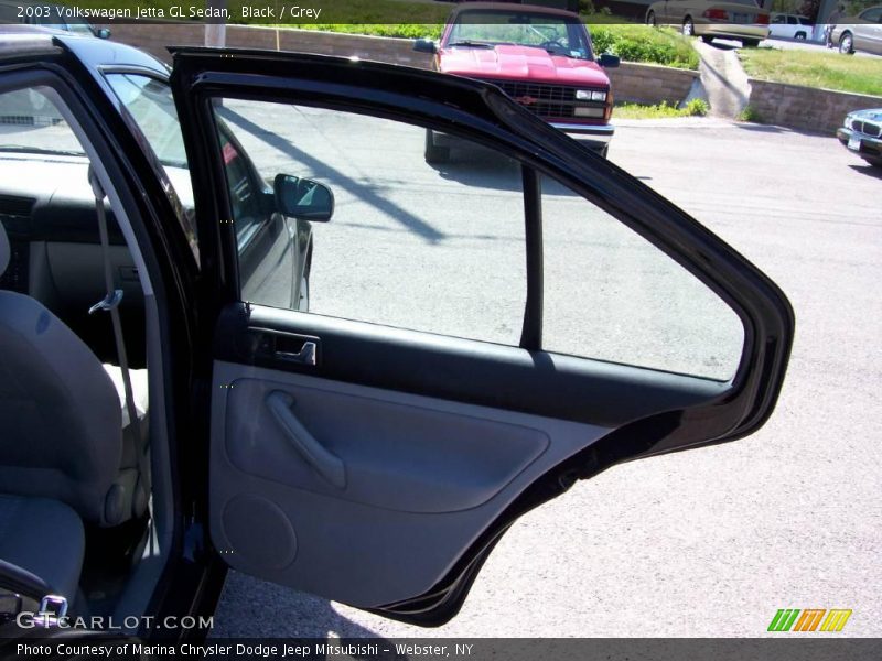 Black / Grey 2003 Volkswagen Jetta GL Sedan