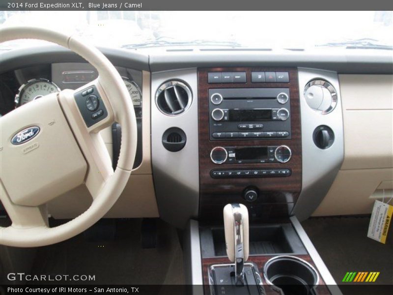 Blue Jeans / Camel 2014 Ford Expedition XLT