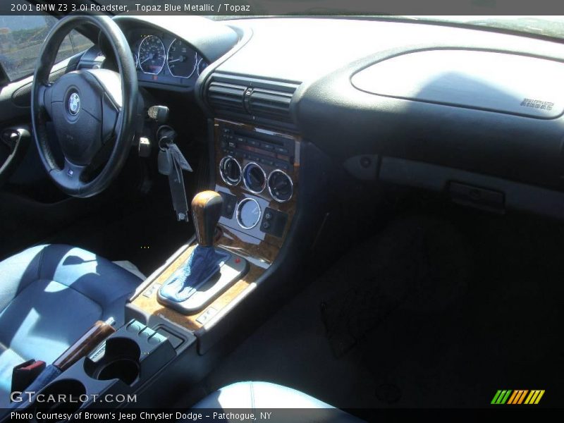 Dashboard of 2001 Z3 3.0i Roadster