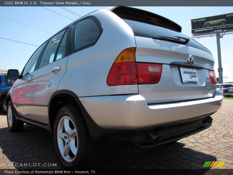 Titanium Silver Metallic / Grey 2002 BMW X5 3.0i