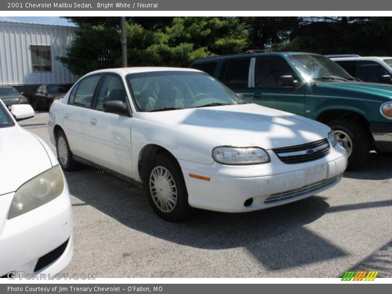 Front 3/4 View of 2001 Malibu Sedan