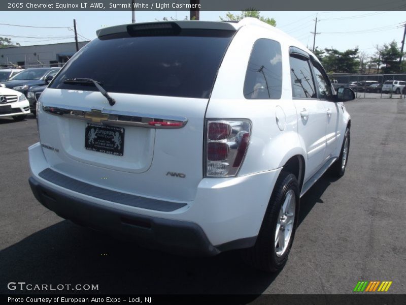 Summit White / Light Cashmere 2005 Chevrolet Equinox LT AWD