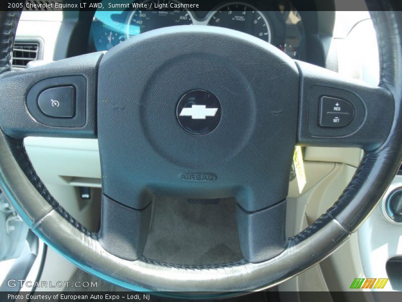 Summit White / Light Cashmere 2005 Chevrolet Equinox LT AWD