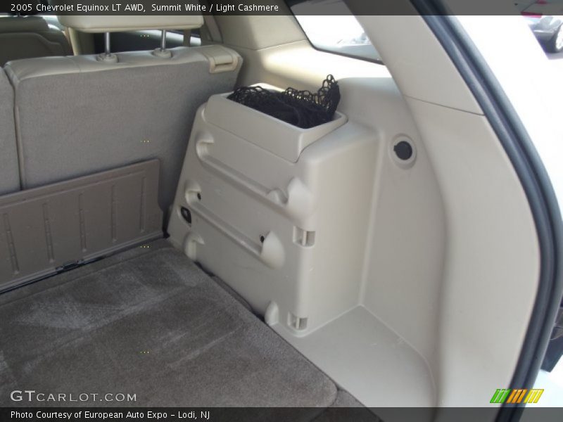 Summit White / Light Cashmere 2005 Chevrolet Equinox LT AWD