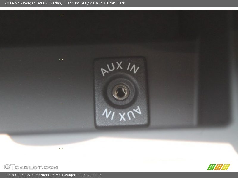 Platinum Gray Metallic / Titan Black 2014 Volkswagen Jetta SE Sedan