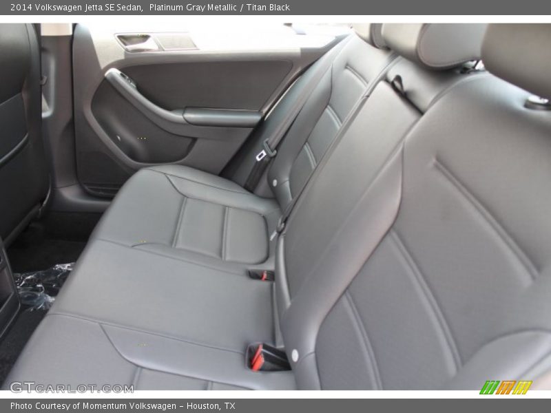 Platinum Gray Metallic / Titan Black 2014 Volkswagen Jetta SE Sedan