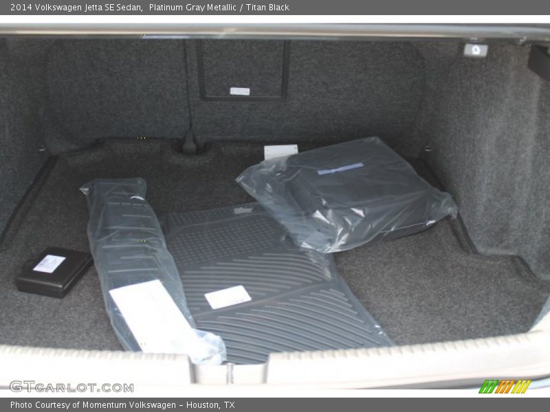 Platinum Gray Metallic / Titan Black 2014 Volkswagen Jetta SE Sedan