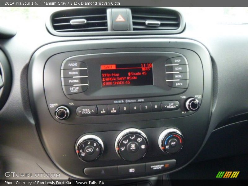 Titanium Gray / Black Diamond Woven Cloth 2014 Kia Soul 1.6
