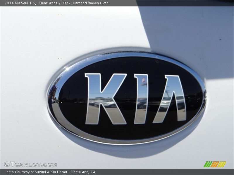 Clear White / Black Diamond Woven Cloth 2014 Kia Soul 1.6