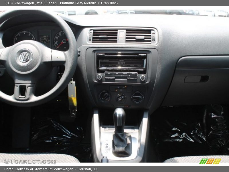 Platinum Gray Metallic / Titan Black 2014 Volkswagen Jetta S Sedan