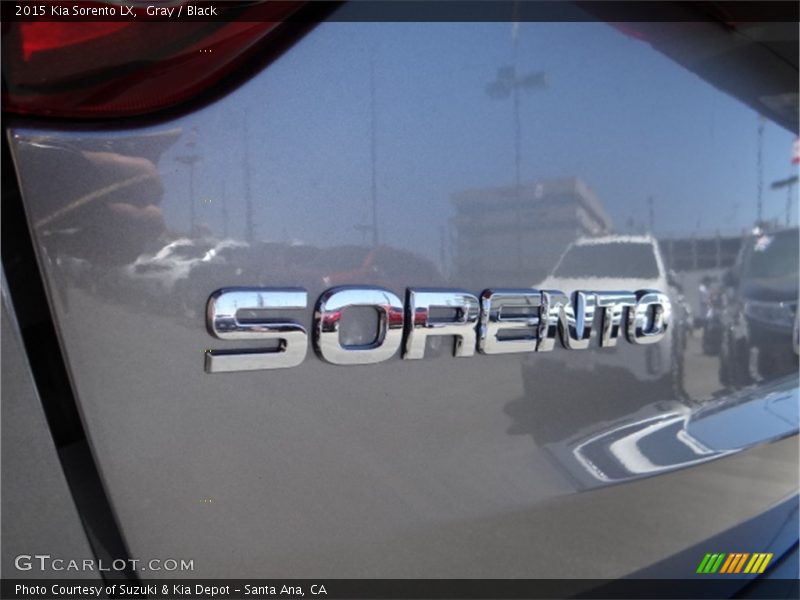 Gray / Black 2015 Kia Sorento LX
