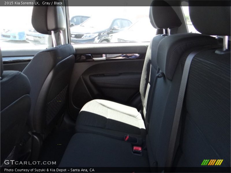 Gray / Black 2015 Kia Sorento LX