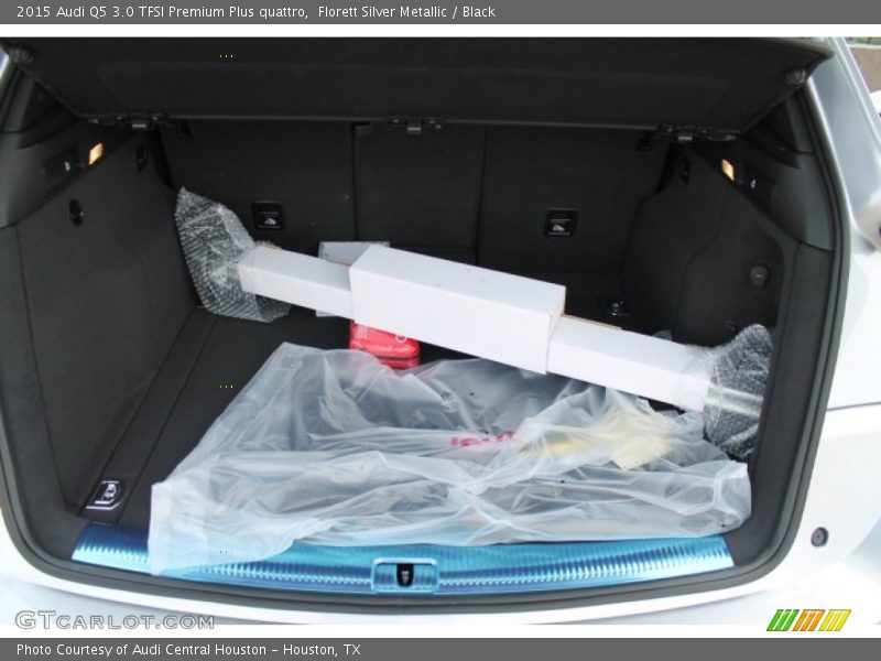 Florett Silver Metallic / Black 2015 Audi Q5 3.0 TFSI Premium Plus quattro