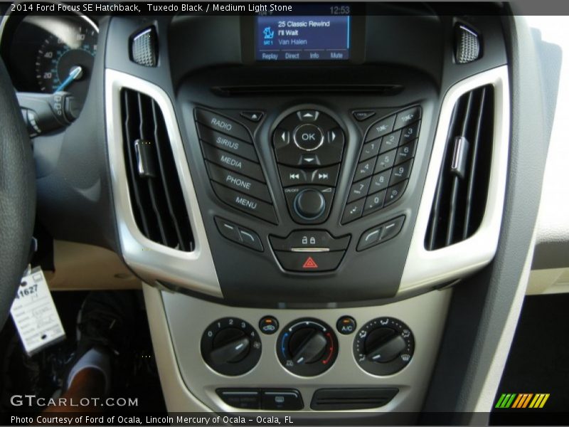 Tuxedo Black / Medium Light Stone 2014 Ford Focus SE Hatchback