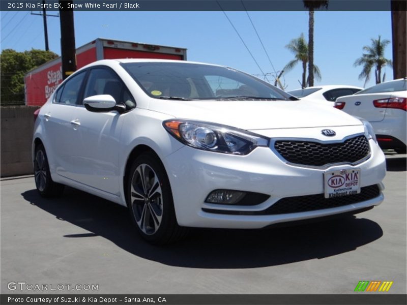 Snow White Pearl / Black 2015 Kia Forte EX