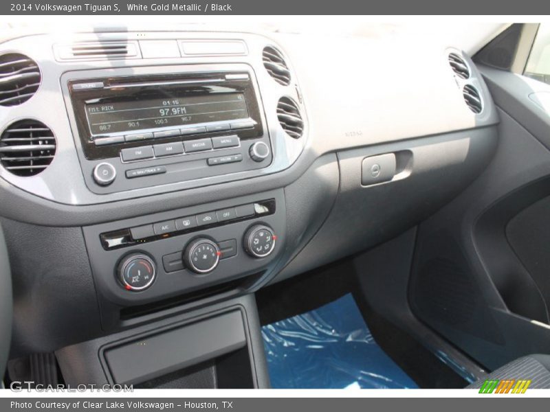 White Gold Metallic / Black 2014 Volkswagen Tiguan S