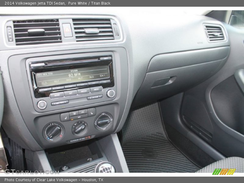 Pure White / Titan Black 2014 Volkswagen Jetta TDI Sedan