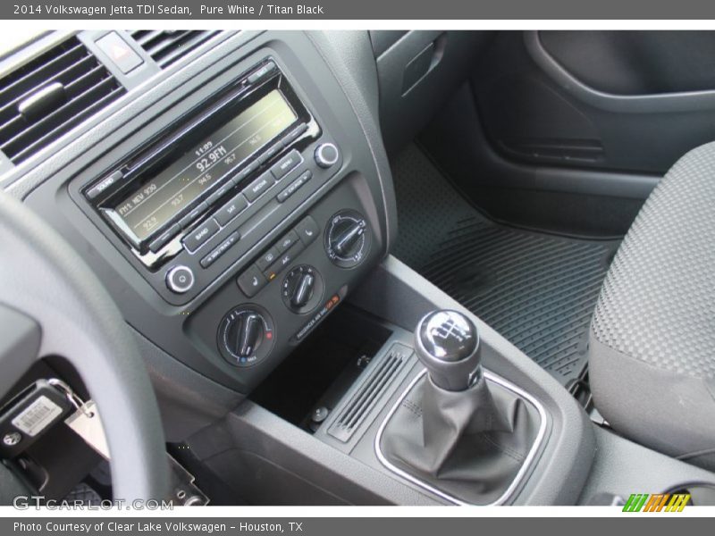 Pure White / Titan Black 2014 Volkswagen Jetta TDI Sedan