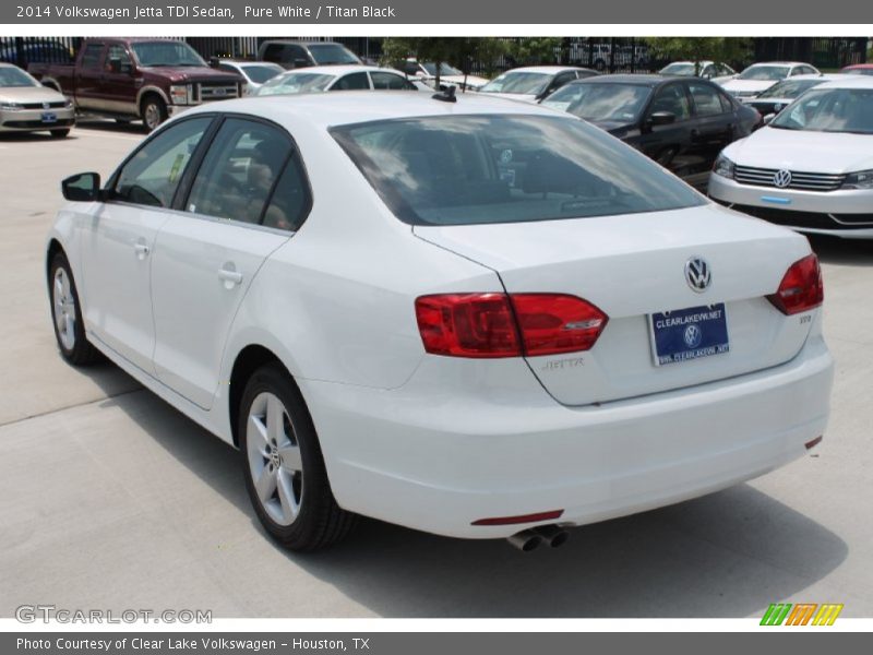 Pure White / Titan Black 2014 Volkswagen Jetta TDI Sedan