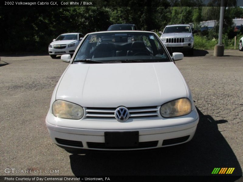 Cool White / Black 2002 Volkswagen Cabrio GLX