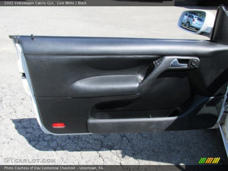 Cool White / Black 2002 Volkswagen Cabrio GLX