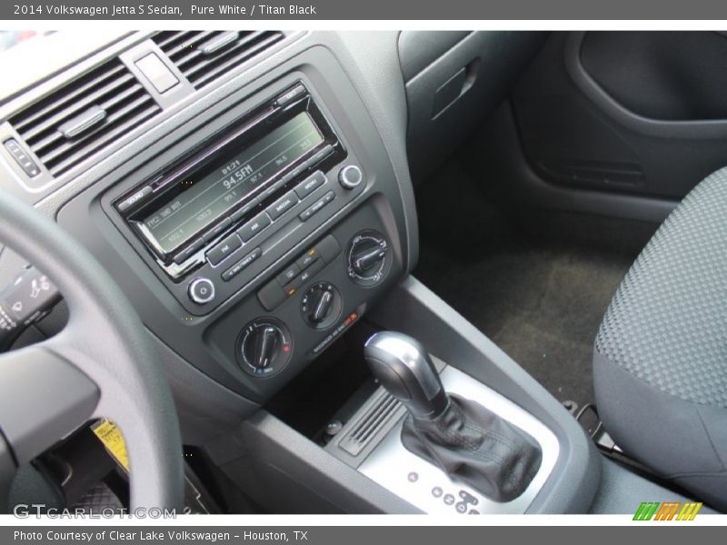 Pure White / Titan Black 2014 Volkswagen Jetta S Sedan