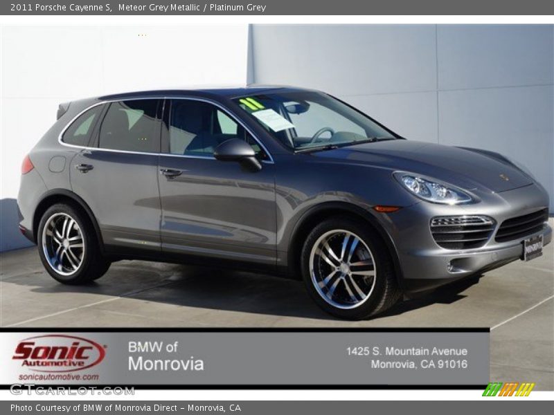 Meteor Grey Metallic / Platinum Grey 2011 Porsche Cayenne S
