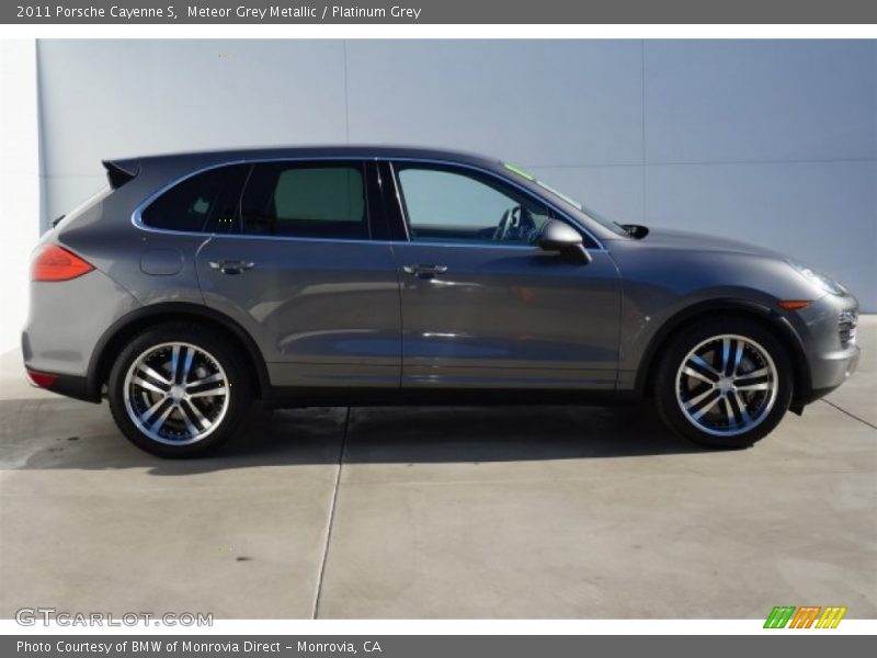 Meteor Grey Metallic / Platinum Grey 2011 Porsche Cayenne S