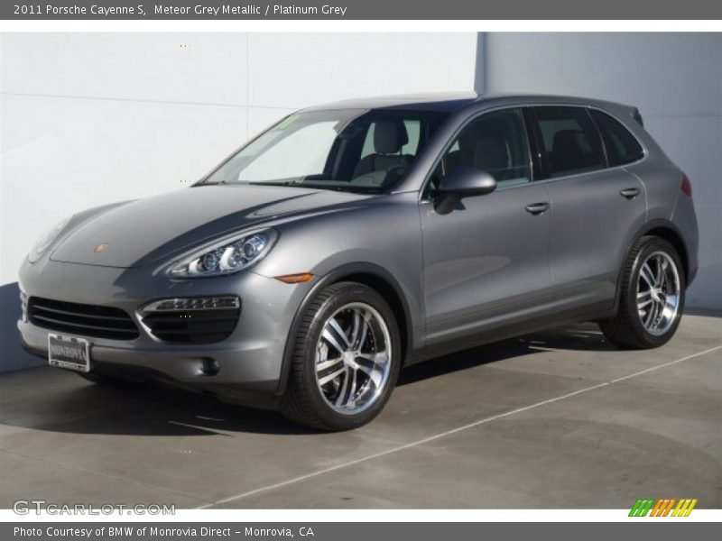 Meteor Grey Metallic / Platinum Grey 2011 Porsche Cayenne S