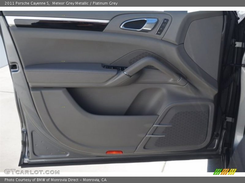 Meteor Grey Metallic / Platinum Grey 2011 Porsche Cayenne S
