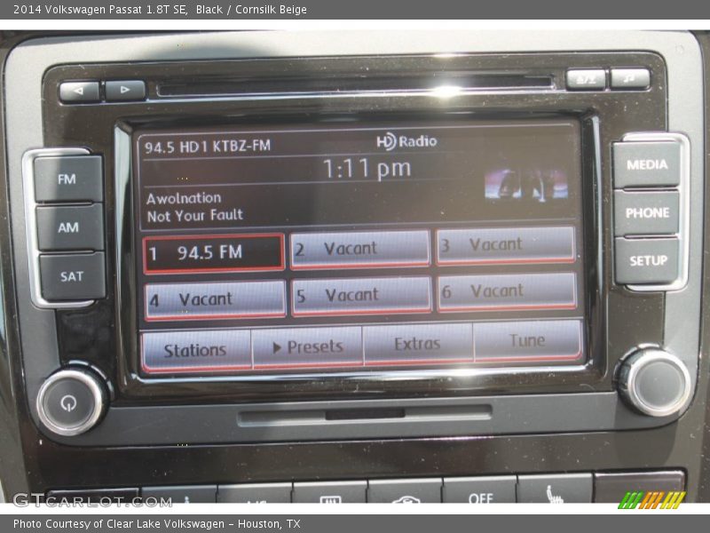 Black / Cornsilk Beige 2014 Volkswagen Passat 1.8T SE