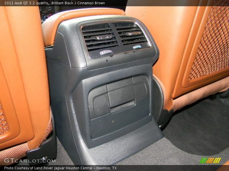 Brilliant Black / Cinnamon Brown 2011 Audi Q5 3.2 quattro