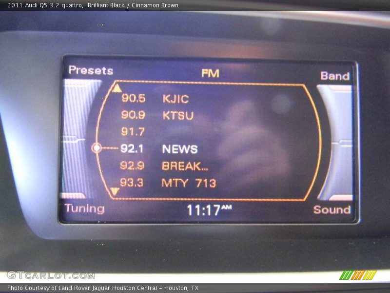 Brilliant Black / Cinnamon Brown 2011 Audi Q5 3.2 quattro