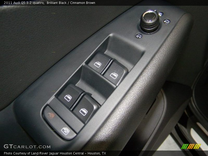 Brilliant Black / Cinnamon Brown 2011 Audi Q5 3.2 quattro