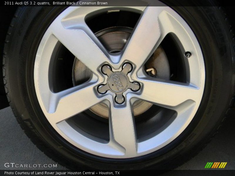 Brilliant Black / Cinnamon Brown 2011 Audi Q5 3.2 quattro