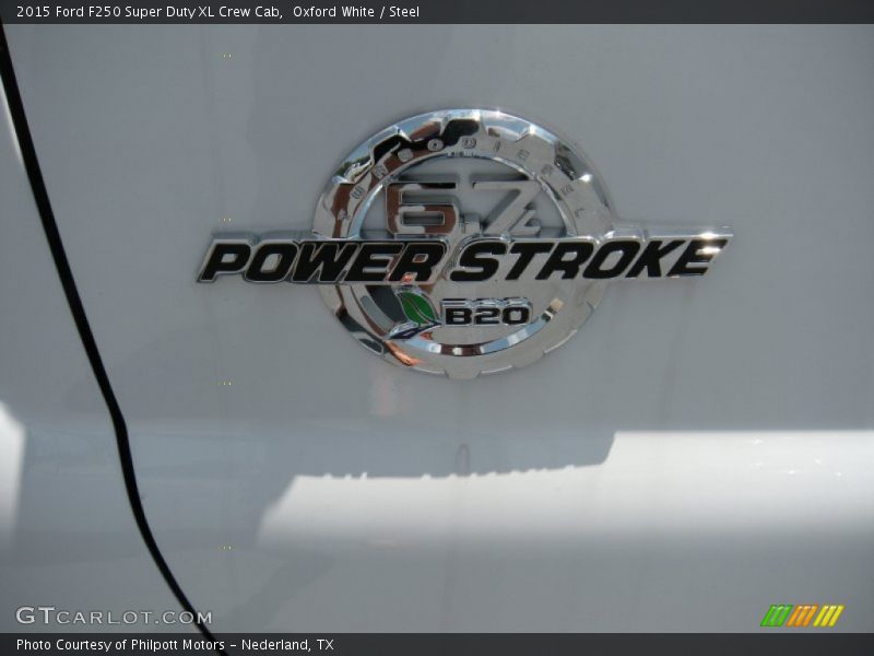  2015 F250 Super Duty XL Crew Cab Logo