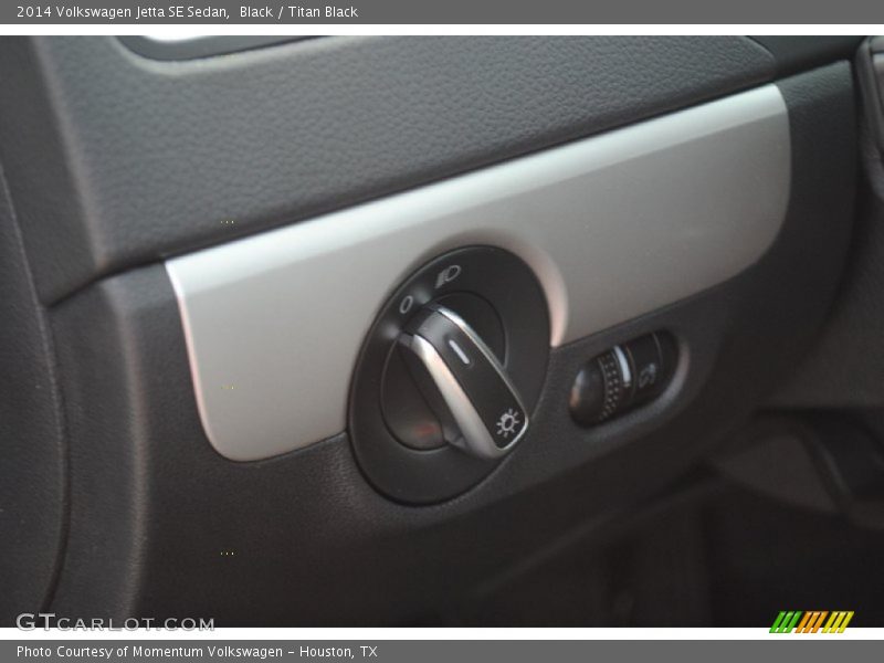 Black / Titan Black 2014 Volkswagen Jetta SE Sedan