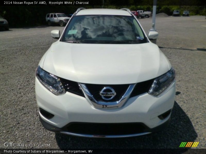 Moonlight White / Charcoal 2014 Nissan Rogue SV AWD