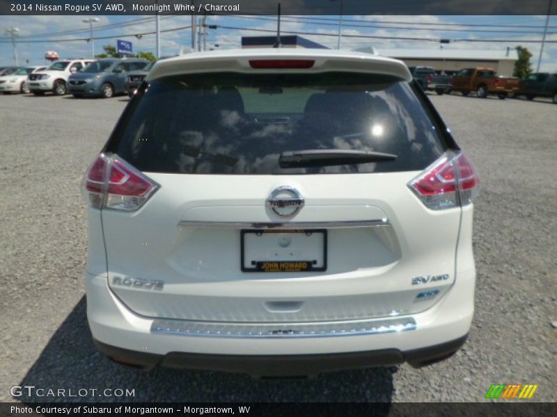 Moonlight White / Charcoal 2014 Nissan Rogue SV AWD