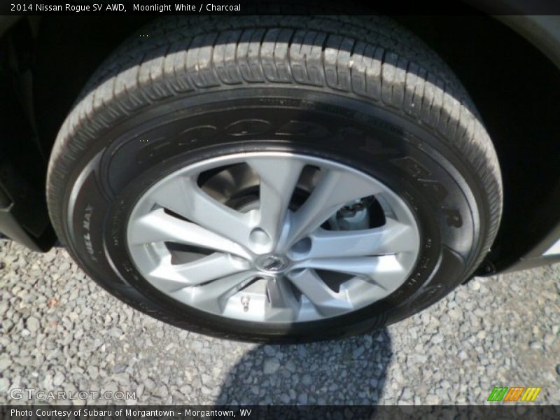 Moonlight White / Charcoal 2014 Nissan Rogue SV AWD