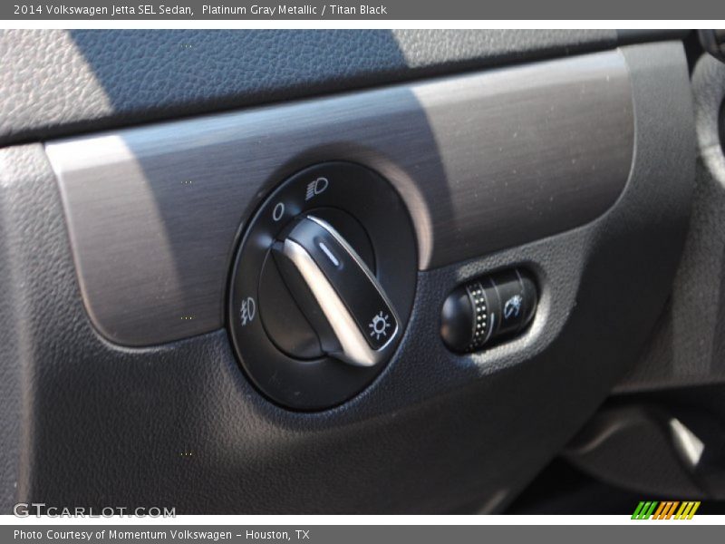 Platinum Gray Metallic / Titan Black 2014 Volkswagen Jetta SEL Sedan