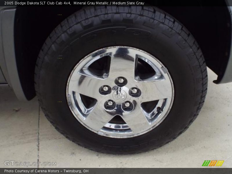 Mineral Gray Metallic / Medium Slate Gray 2005 Dodge Dakota SLT Club Cab 4x4